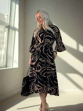 Rochie femeiască din viscoză cu model abstract