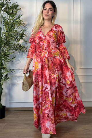 Rochie cu talie strânsă și mâneci clopot