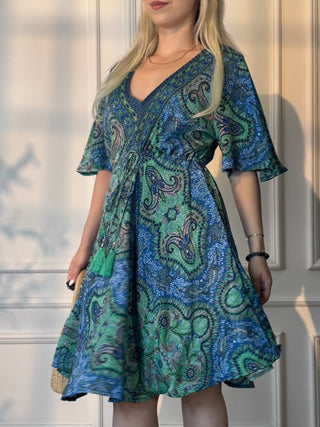 Rochie scurtă cu talie ajustabilă