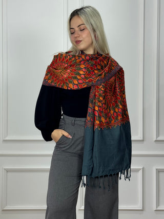 Șal brodat cu model mandală