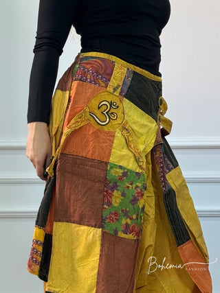 Pantaloni Aladdin cu model patchwork detaliat