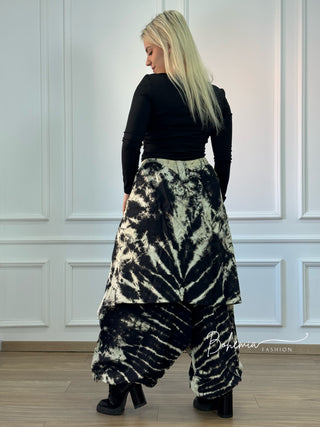Pantaloni aladdin cu model batik