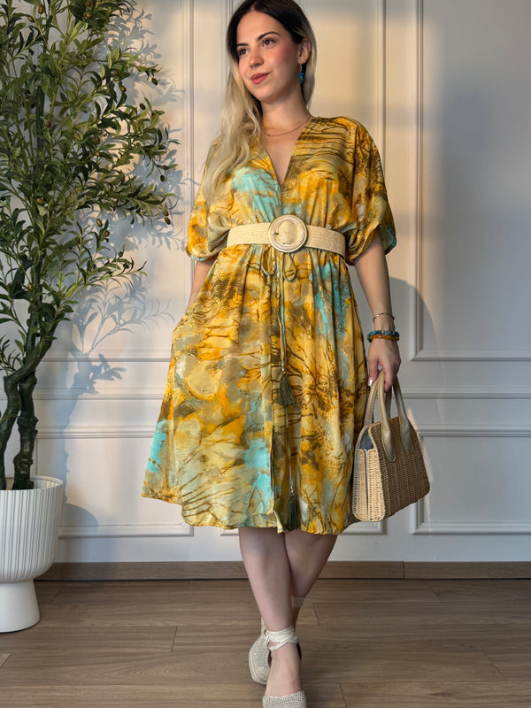 Rochie scurtă cu croială largă
