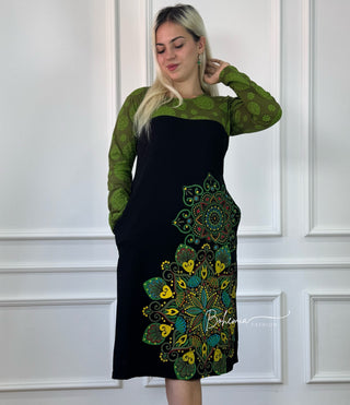 Rochie midi cu partea superioară contrastantă