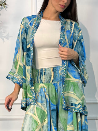 Bluza largă deschisă
