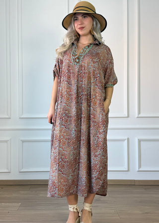 Rochie de vară cu guler și buzunare