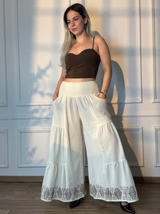 Pantaloni largi cu talie elastică