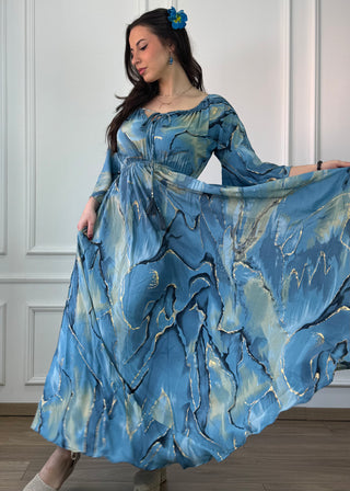 Rochie cu talie elastică, de purtat pe umeri
