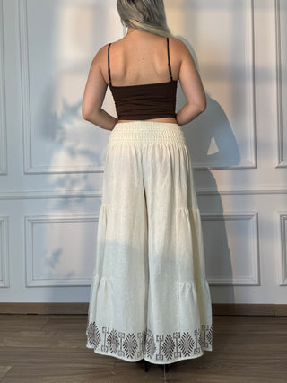 Pantaloni largi cu talie elastică