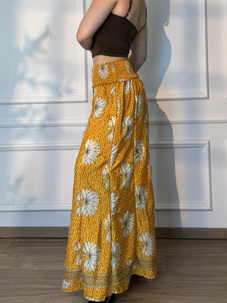 Pantaloni trapez