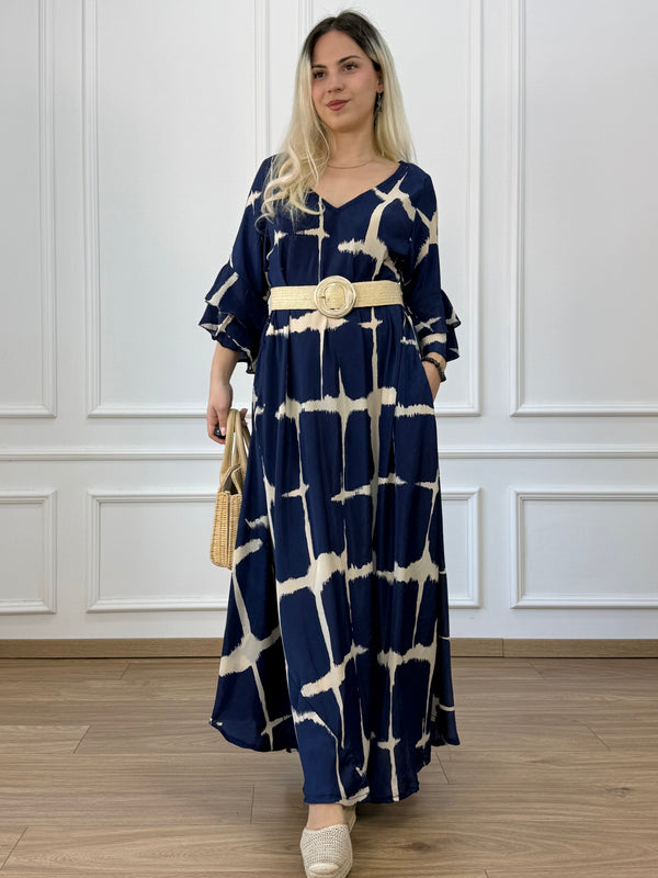 Rochie cu mâneci evazate în formă de A