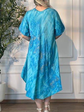 Rochie scurtă cu croială largă