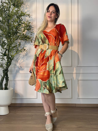 Rochie scurtă cu croială largă