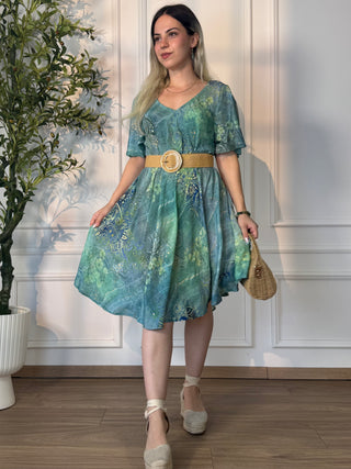 Rochie scurtă cu croială largă