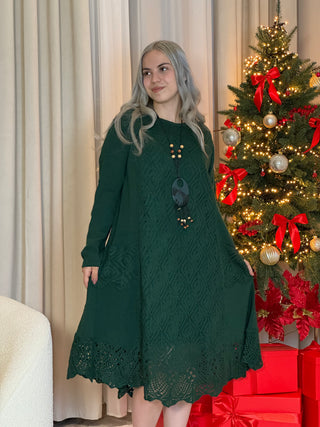 Rochie tricotată din amestec de lână cu buzunare