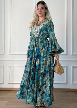 Rochie maxi cu mâneci evazate