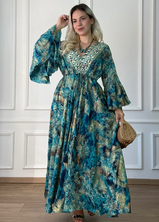 Rochie maxi cu mâneci evazate