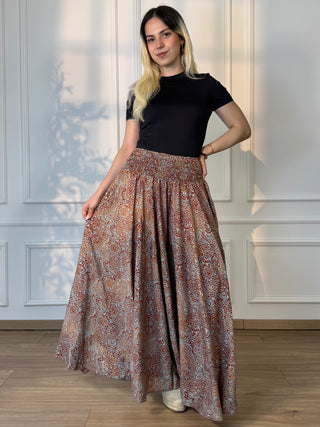 Pantaloni-fustă