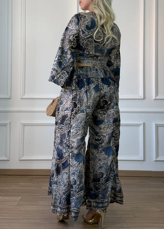 Pantaloni trapez