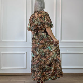 Rochie maxi strânsă în talie